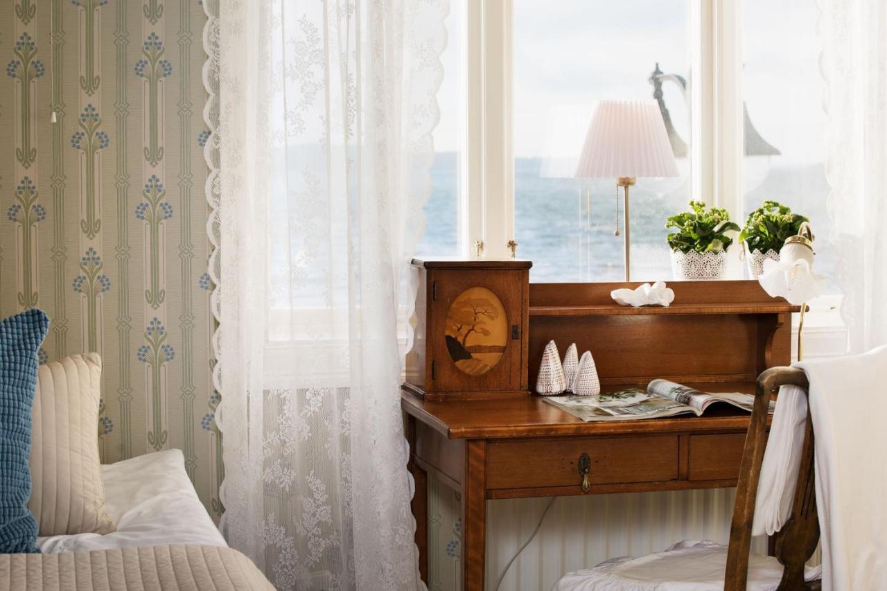Strandvillan Hotell Och Bed & Breakfast Лисечіль Екстер'єр фото