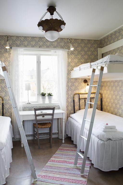 Strandvillan Hotell Och Bed & Breakfast Лисечіль Екстер'єр фото