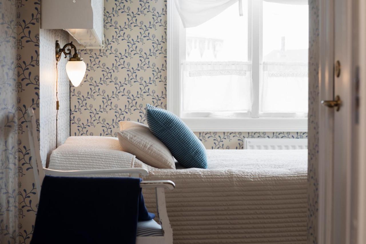 Strandvillan Hotell Och Bed & Breakfast Лисечіль Екстер'єр фото